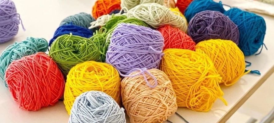 F228 Wool Yarn 2 ply Thin for Rug Tufting with the Electric and Pneumatic Tufting  Gun or Manual Tool